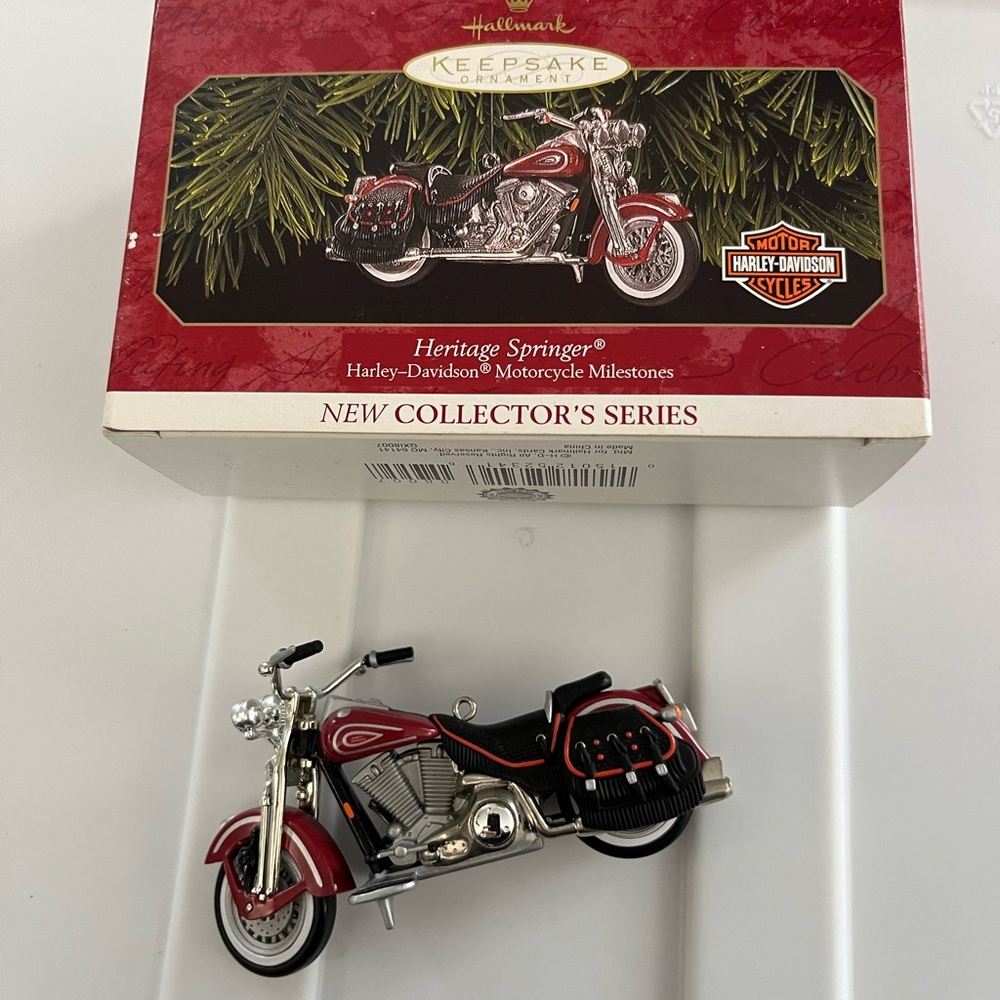 Hallmark Harley Davidson Collector’s Series Ornament